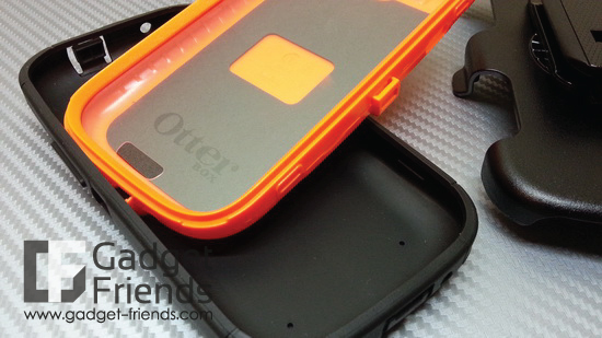 เคส Otterbox Samsung Galaxy S3 Defender Real tree camo ของแท้ 100% มาแล้วสำหรับ Otterbox รุ่น Real Tree สุดฮิต ด้วยลายต้นไม้พร้อมลุยไปทุกสถานการณ์  พร้อม Grip สำหรับพกพาได้สะดวก